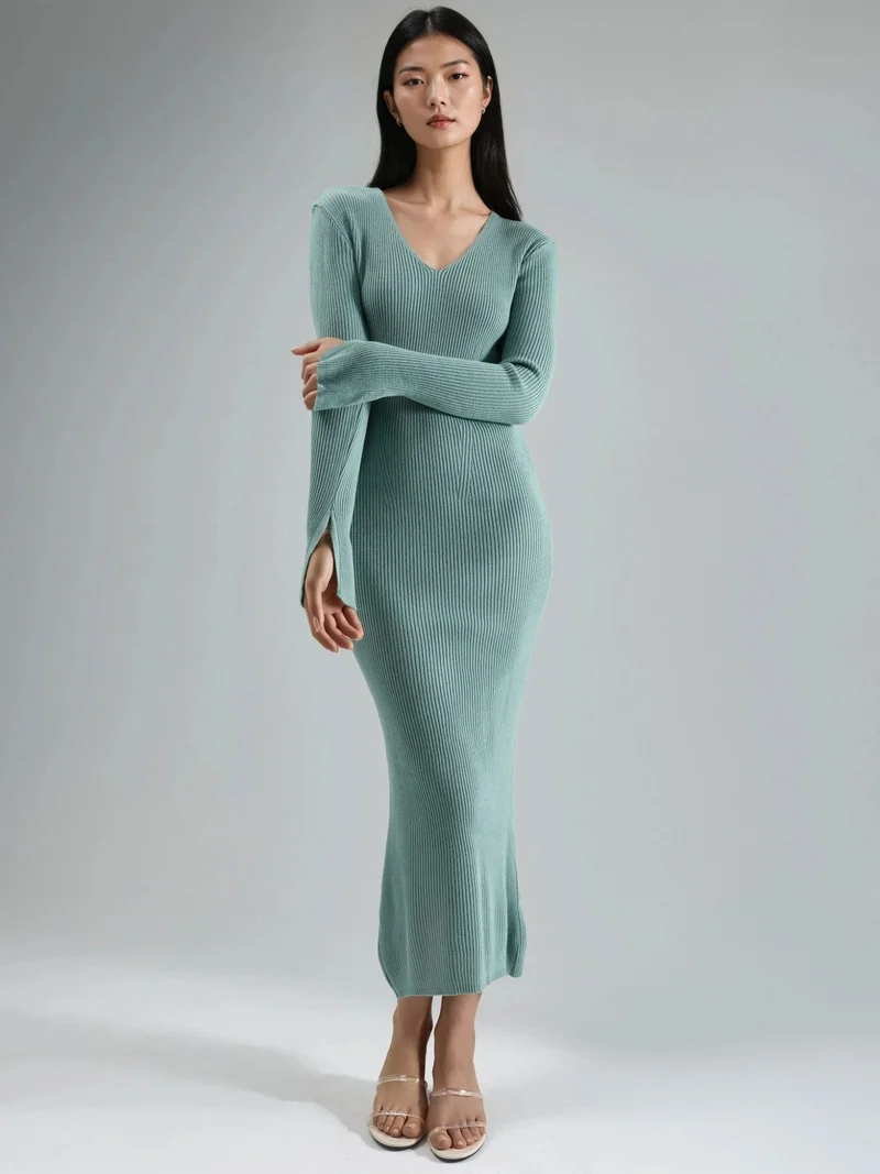 MY FASHION V-Neck Textured Maxi Knit Dress with Slit